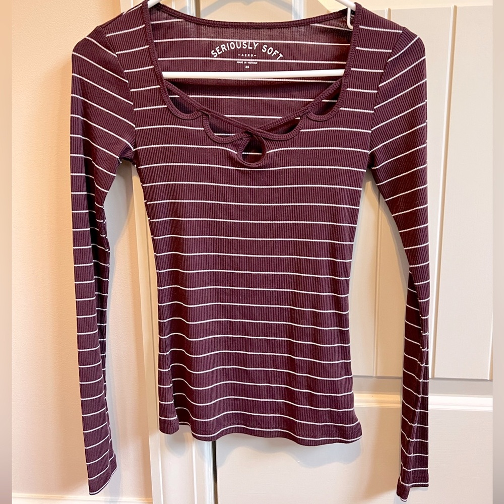 EUC Aeropostale Women’s Size XS Long Sleeved Shirt